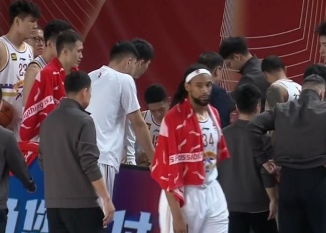 后传来1喜2忧萨林杰与三号位存弊端！凯发k8北控107-105击败广州赛