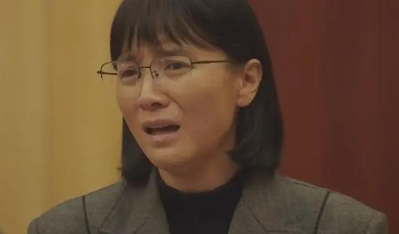 人上桌有人换桌她却雷打不动坐稳主桌凯发k82024内娱格局大变天！有(图4)